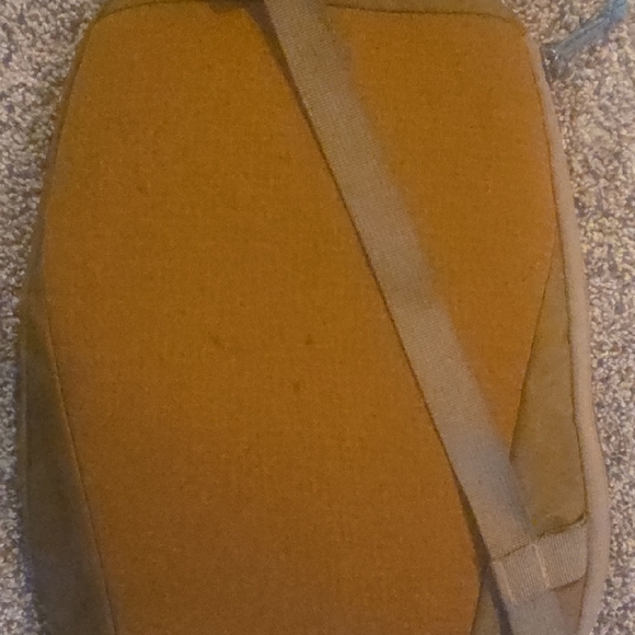 Patagonia Tan and Blue Sling Backpack - Picture 4 of 5